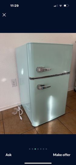 Retro Mini Refrigerator