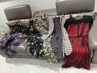 6 dresses Size Small/Size 4