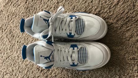 Jordan 4s