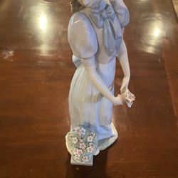 Porcelain Figurine 