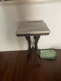 Antique Stand