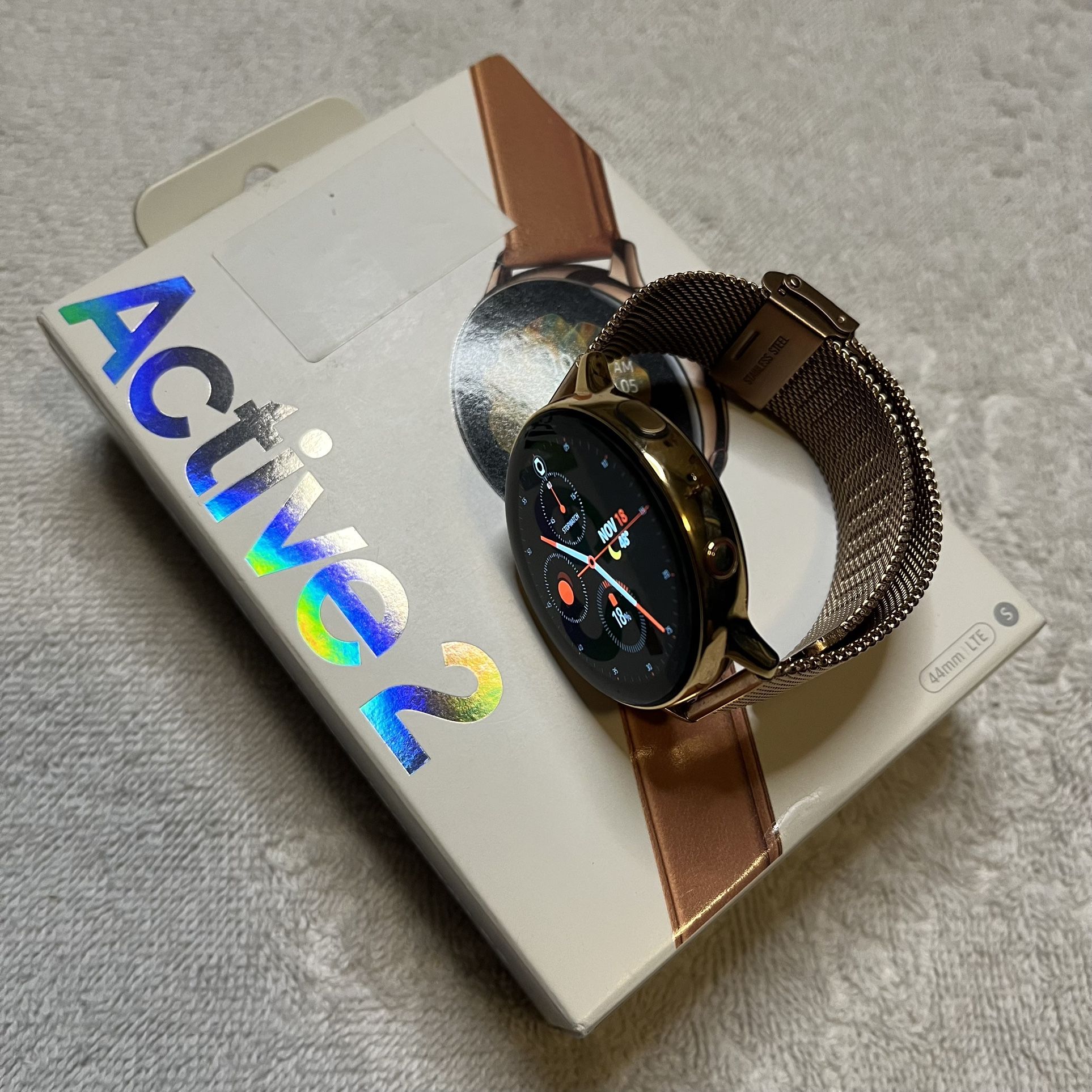 Unlocked Samsung Galaxy Watch Active 2 44MM Gold Stainless Steel - Link Bracelet