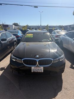 🖤 2022 BMW 330i Sedan
