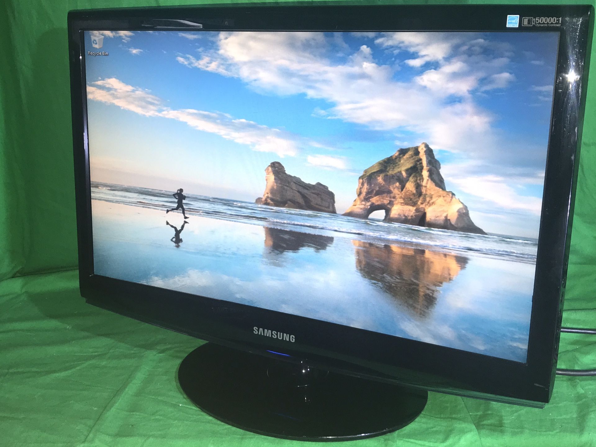 SAMSUNG SYNCMASTER 2333SW High Glossy Black 23" 5ms Widescreen LCD Monitor