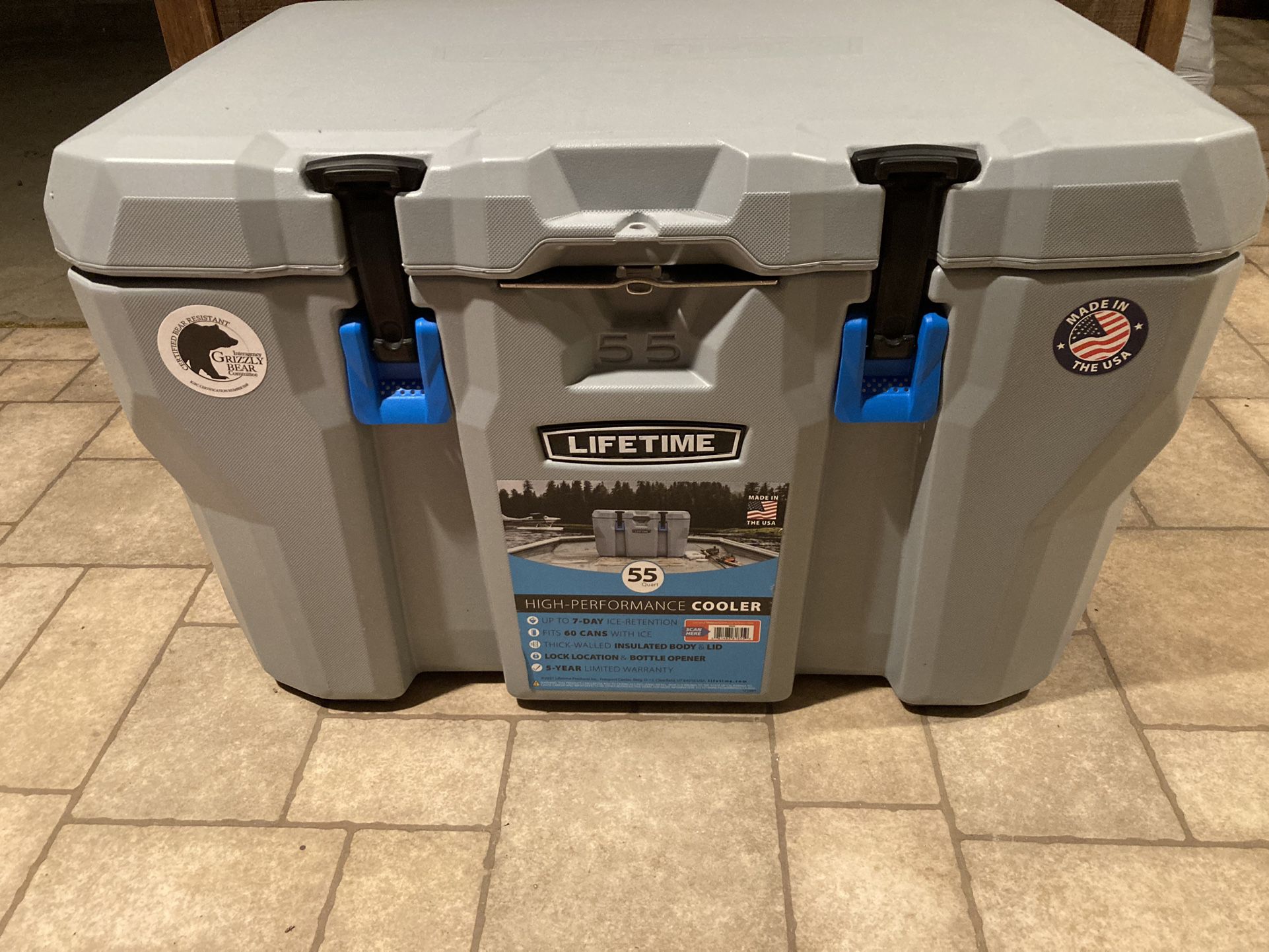 55qt Cooler With 5 Bag Chairs
