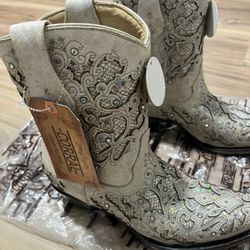 Corral Women’s Sparkled Leather Boots