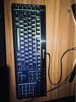 Corsair 100% wired gaming keyboard