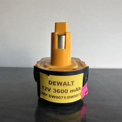 DEWALT 12v DW9071 Battery 3.6ah $18