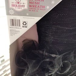 Mesh Wreath 