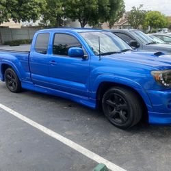 Toyota Tacoma X Runner 2005