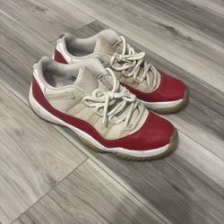 Jordan Cherry 11’s (Size: 11.5)