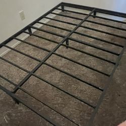 Cama Full Muy Muy Fuerte Solo 40$