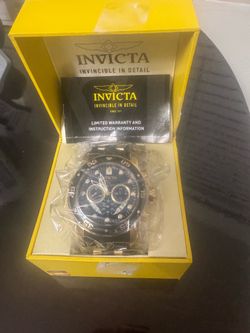 BNiB-Men’s INVICTA watch