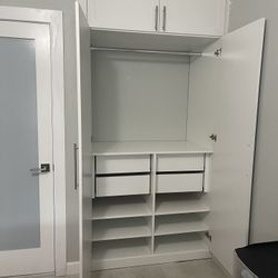 CLOSET ORGANIZER 