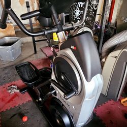 Bowflex Max Trainer M6