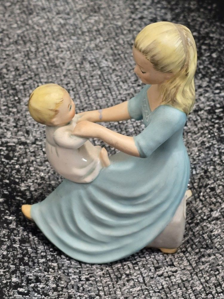 Goebel West Germany Figurine 'Rock A Bye Baby' BYJ-37 Vintage 1950's