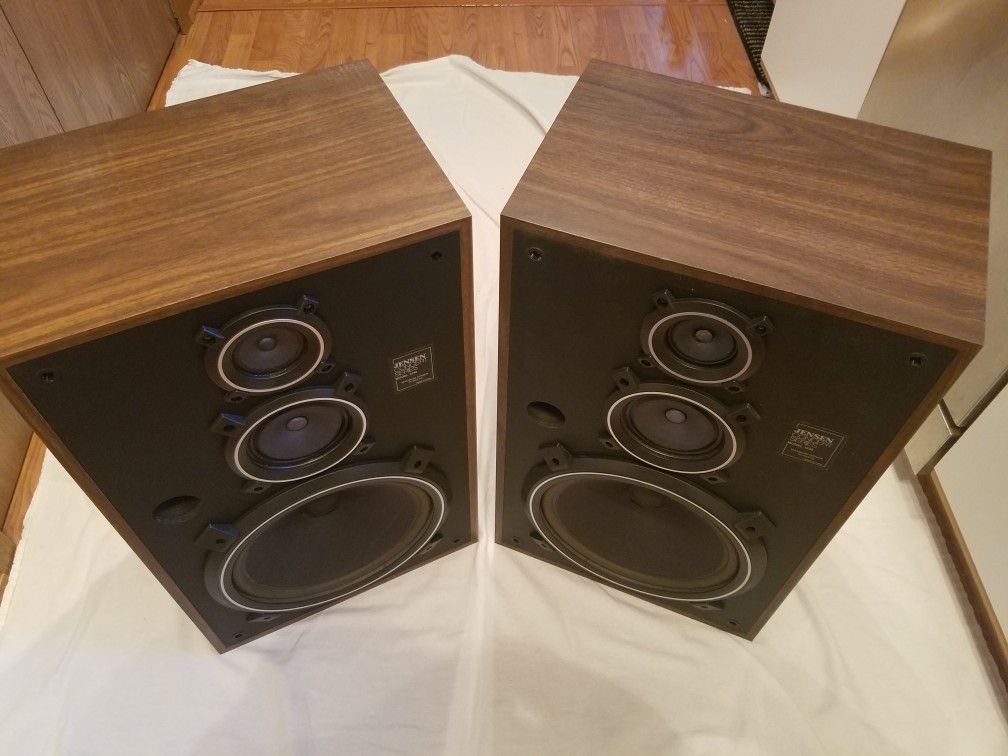 Jensen Concert Series Model 1230 Speakers