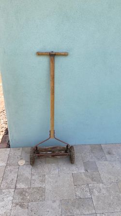 Manual push mower