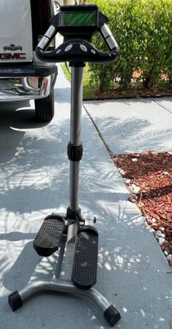 Sunny Health & Fitness Row-N-Ride Pro Squats Assisting Trainer-SF-A020052