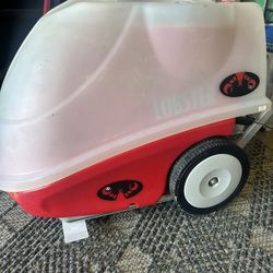 Selling our Lobster Elite Grand Five (Limited Edition) tennis ball machine in good working condition.  This is a high-end professional model — new pri