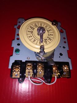 Swimming pool and irrigation water heater and more timer 45 only New take your shot make an offer