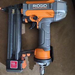 Ridgid 18-Gauge Brad nailer Open Box