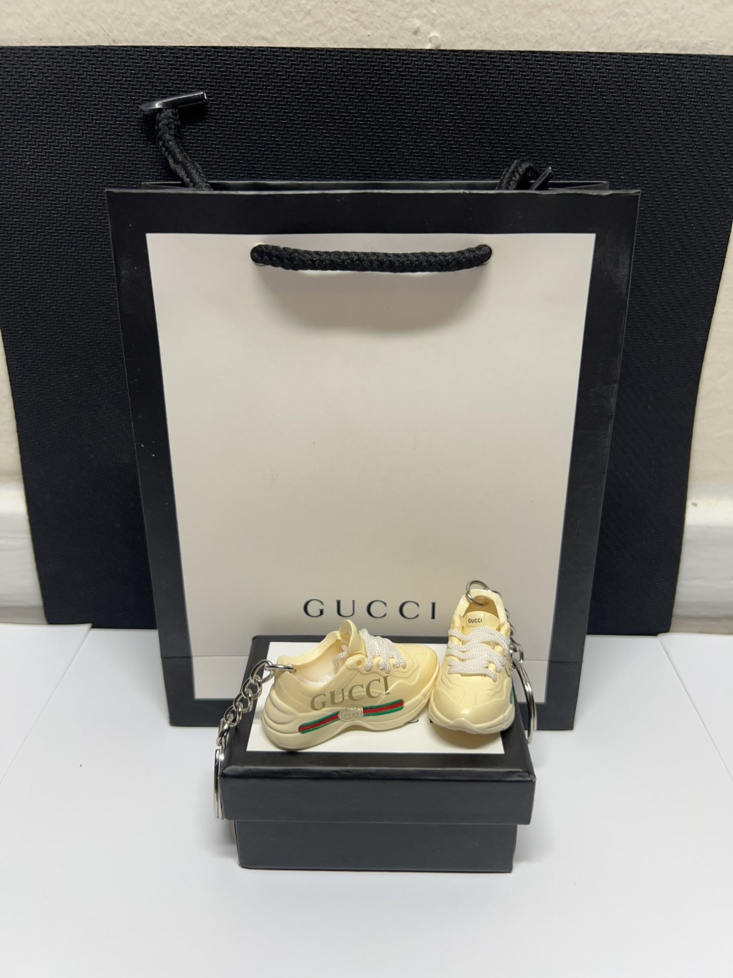Gucci Sneaker Mini 3d Keychain/Keyring Free Box and Bag Offer