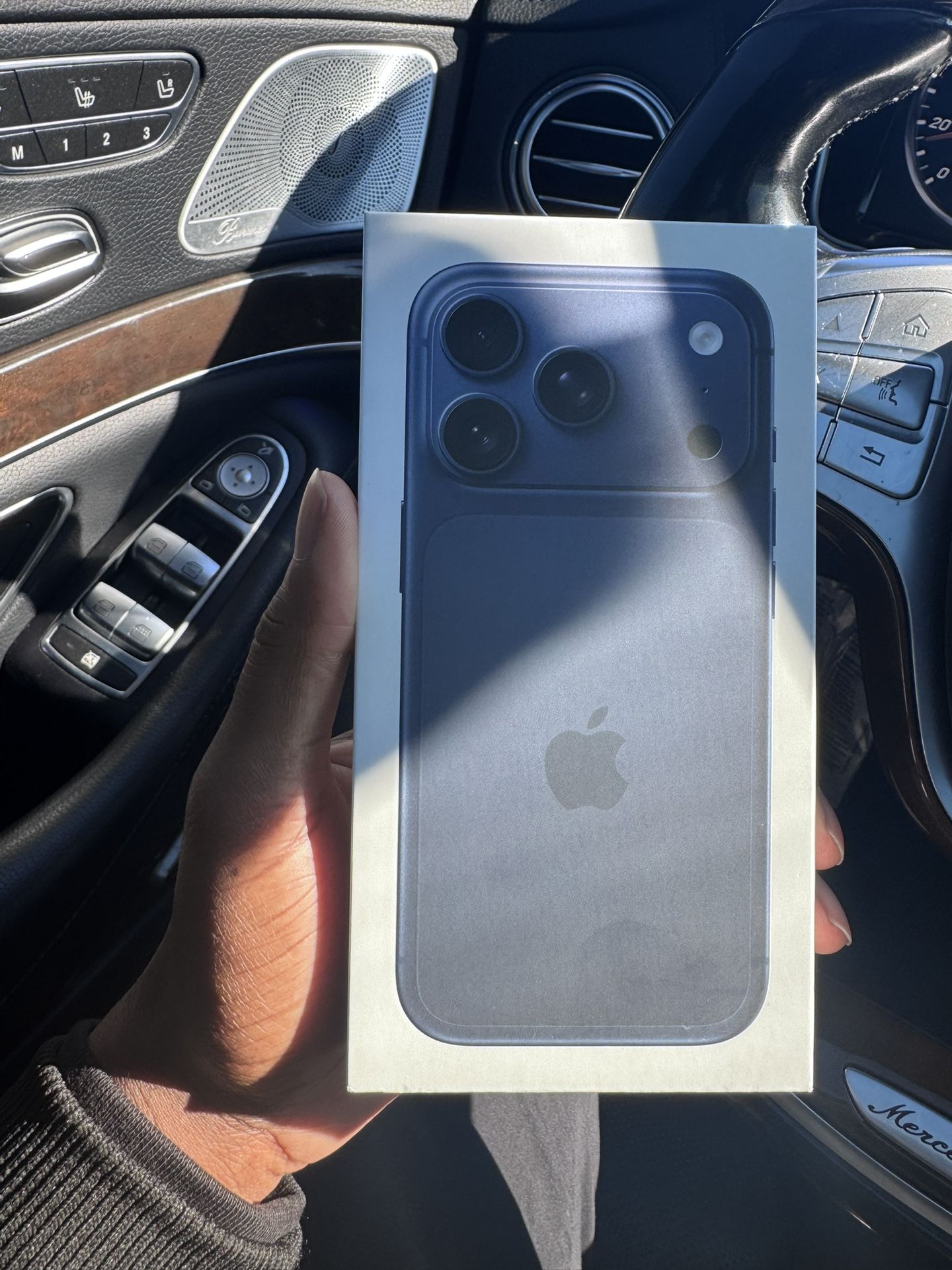 iPhone 17 Pro 256 Sealed Blue Verizon