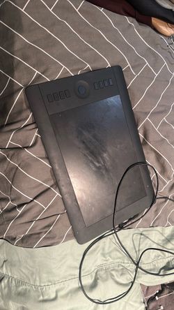 Wacom Intuos Pro Drawing Tablet