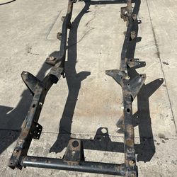 Jeep Wrangler YJ 2.5l 4Cyl engine frame chasis Oem 1987 through 1995