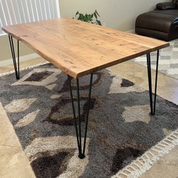 Beautiful Brand New Solid Acacia Wood Live Edge Dining Table 