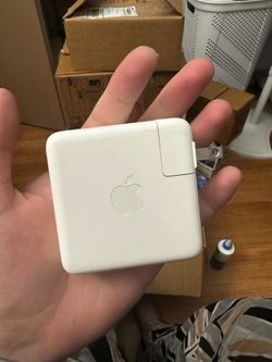 apple brick for macbook