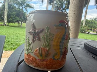 Ceramic planter