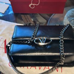 Valentino purse 100% original