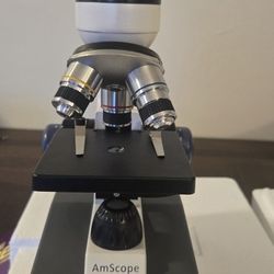 AmScope /Biological Microscope