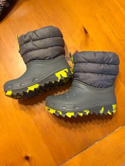 Croc Snow Boots Toddler Size 8
