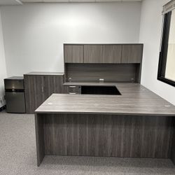 Executive Office Desk Set 