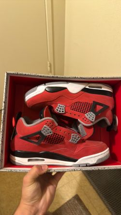 Red toro bravo size 9 us