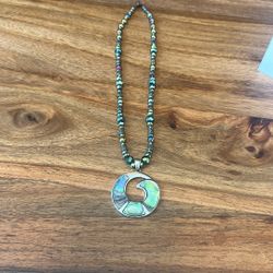 Magnetic Healing Necklace With Mother Of Pearl Wave Pendant