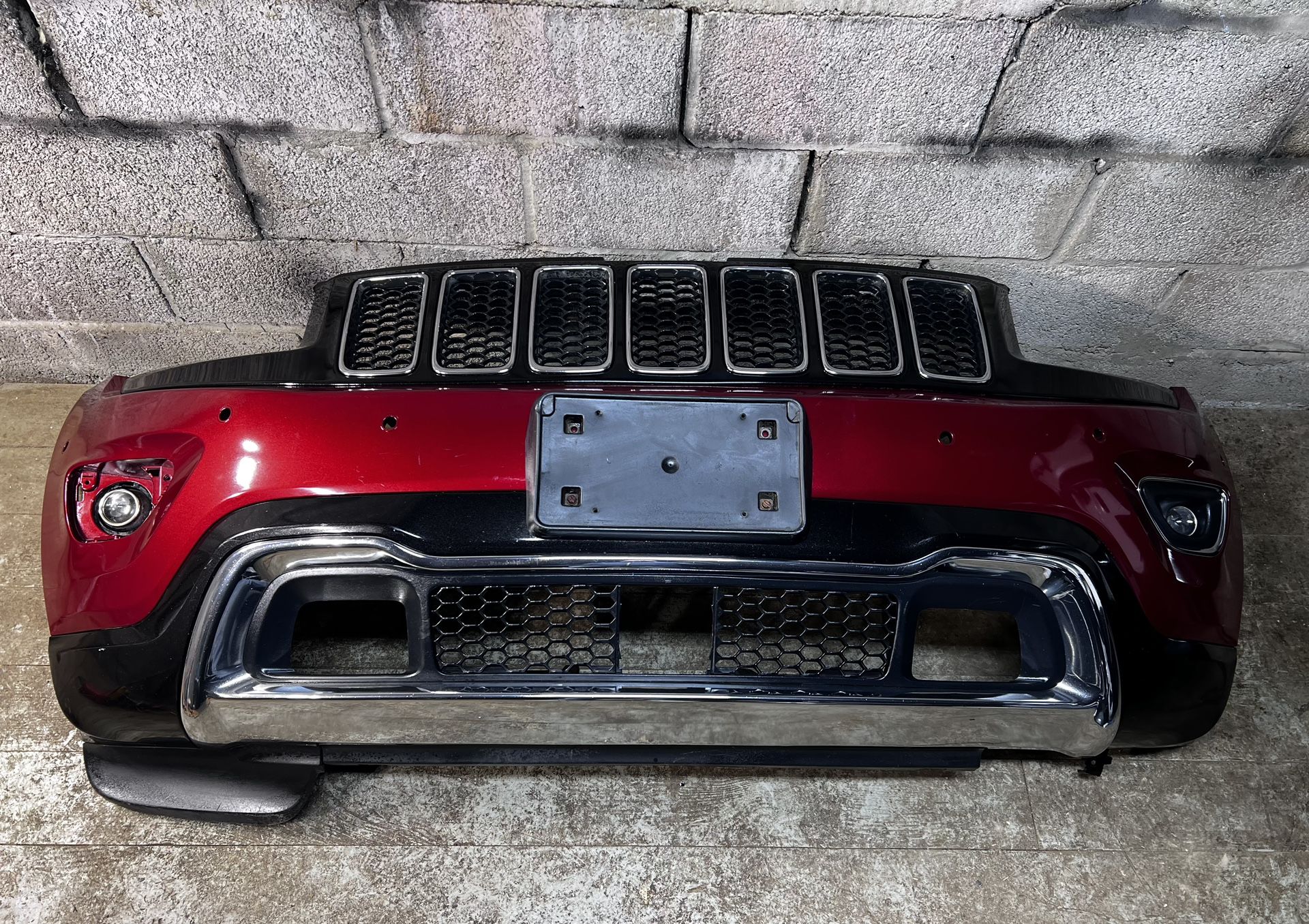 ✅ 👍 FRONT BUMPER JEEP GRAND CHEROKEE RED PAINT in EXCELLENT CONDITION 2014 2015 2016 + LOWER VALANCE + UPPER GRILLE + LOWER GRILLE + FOG LIGHTS ⚠️ FO