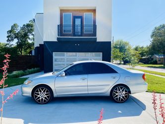 2004 Toyota Camry $3400