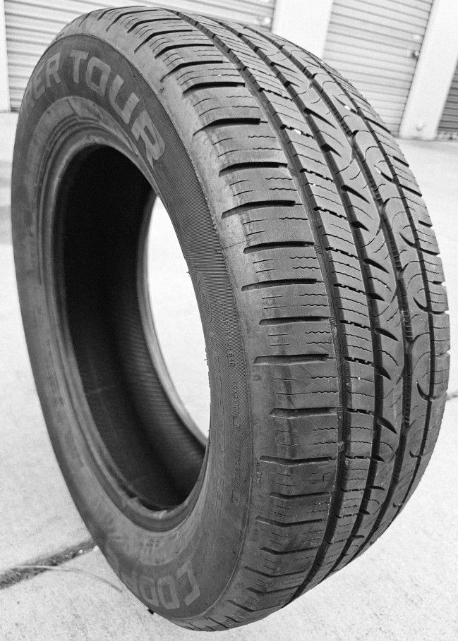 225/60/17 USED TIRE (MOBILE UNTIL 10PM)