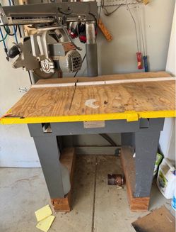 Vintage DEWALT / Black & Decker Radial Arm Saw with Stand