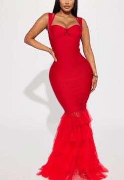 Fashion Nova Red gown Sz Small
