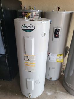 Electric Water Heater 50 gal in good condition and Warranty Works Great 19th Ave And Baseline