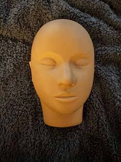 Mannequin Practice Head for Lashes / Makeup