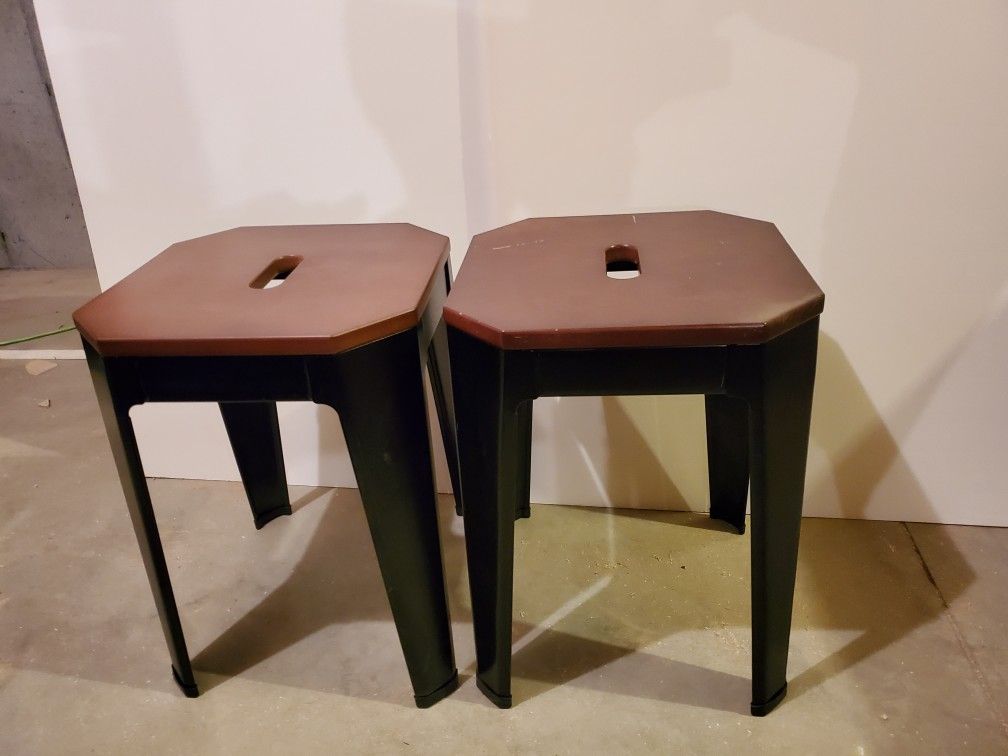 End Tables Or Stools (2) Metal Legs