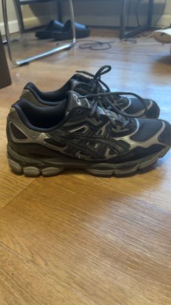 ASICS Gel NYC Size 9.5 Men’s