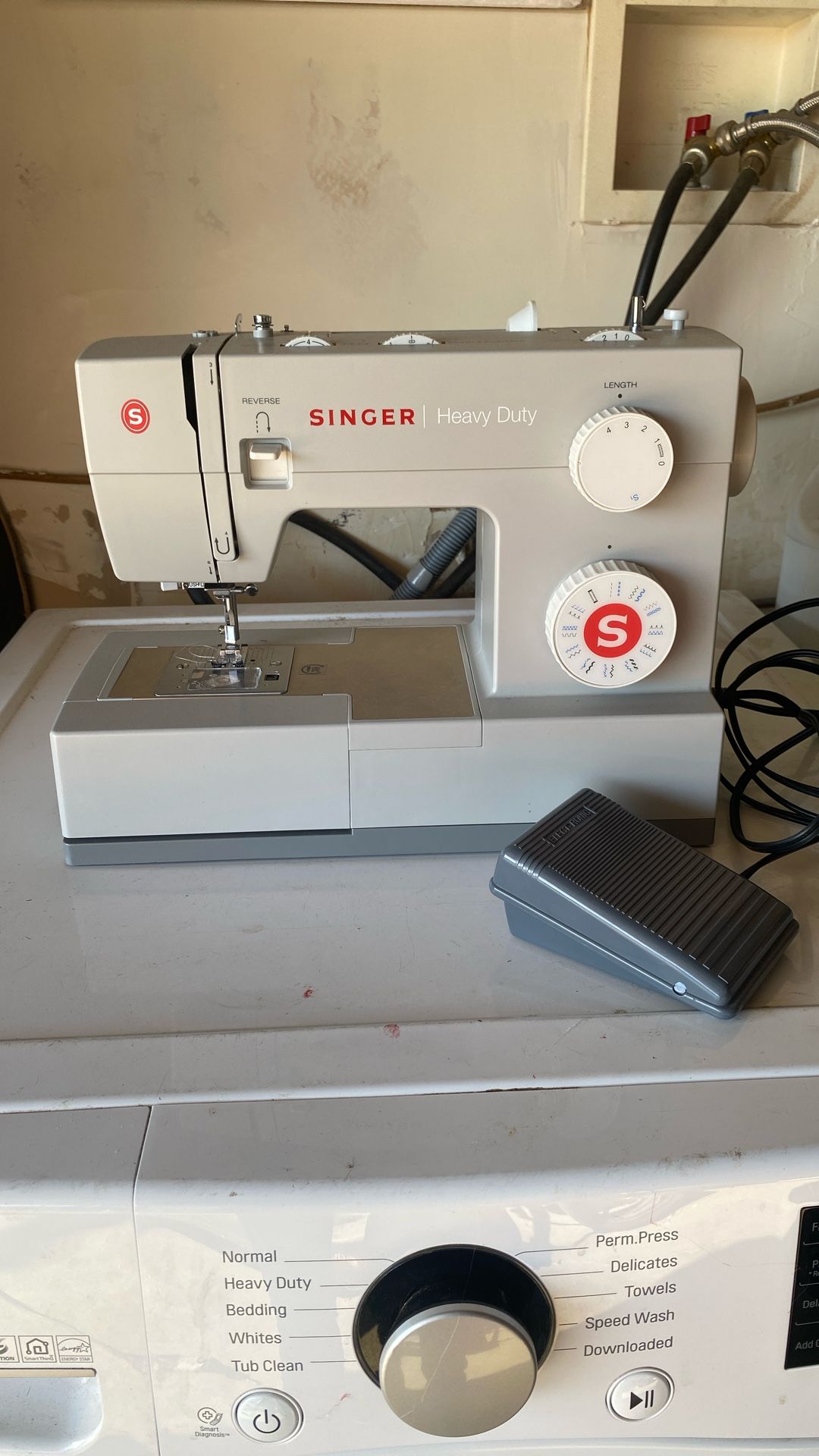 Singer Sewing Machine