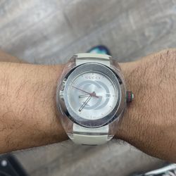 Gucci Men Watch 